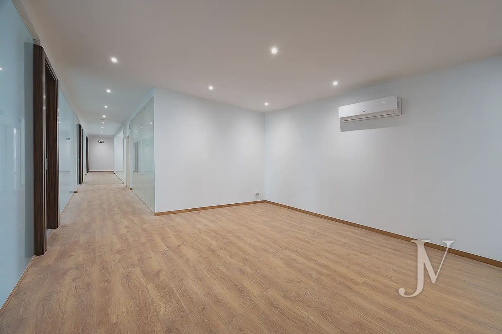 Kontor til salg i Madrid by med garage - € 999.000 (Ref: 9965619)