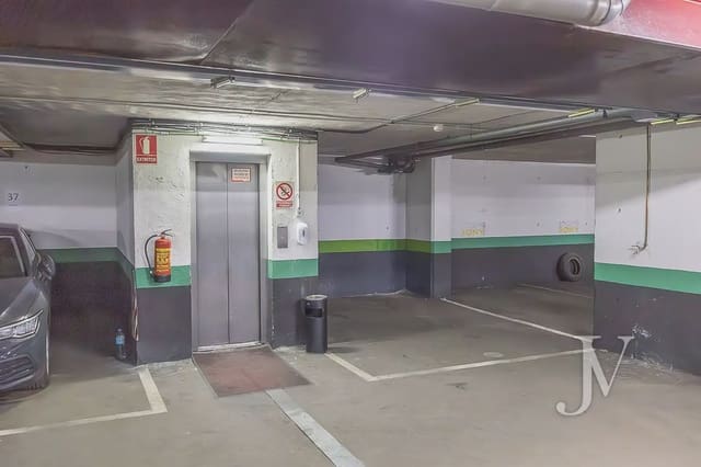 Kontor til salg i Valverde, Madrid by med garage - € 999.000 (Ref: 9965619)