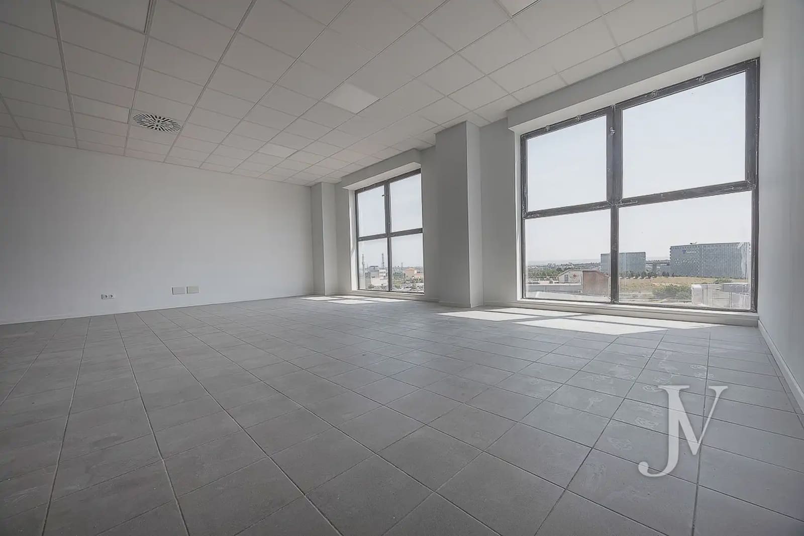 Kontor til salg i Madrid by med garage - € 999.000 (Ref: 9965619)