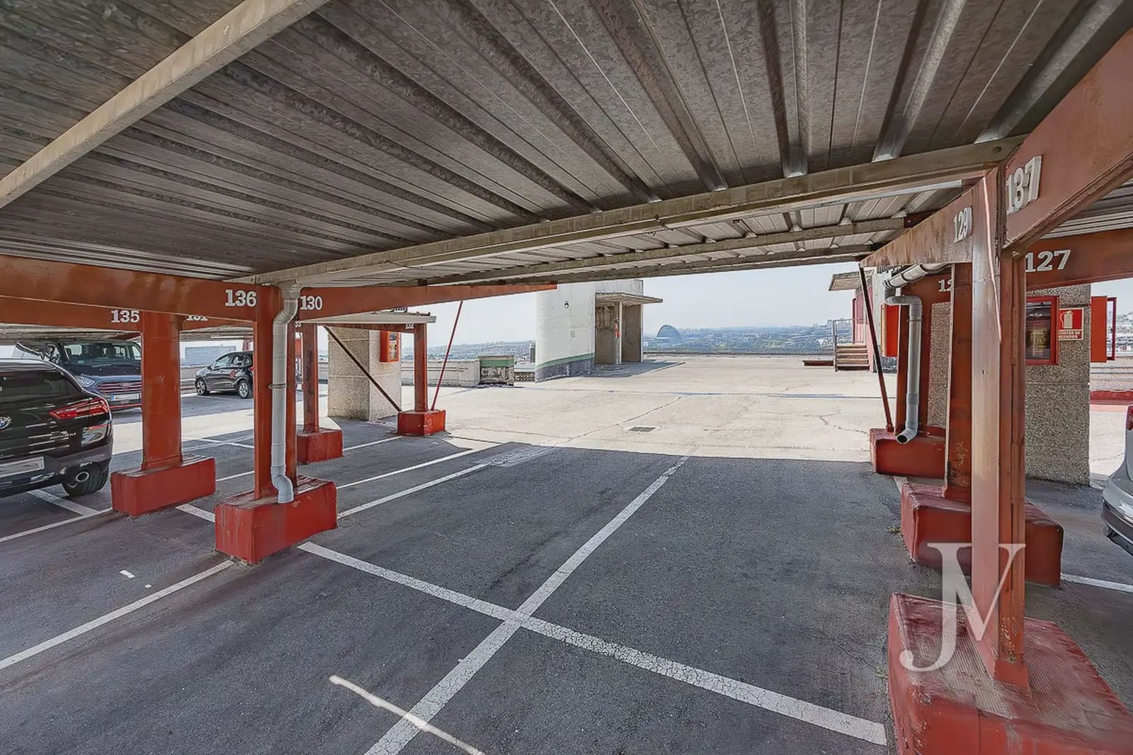 Kontor til salg i Madrid by med garage - € 999.000 (Ref: 9965619)