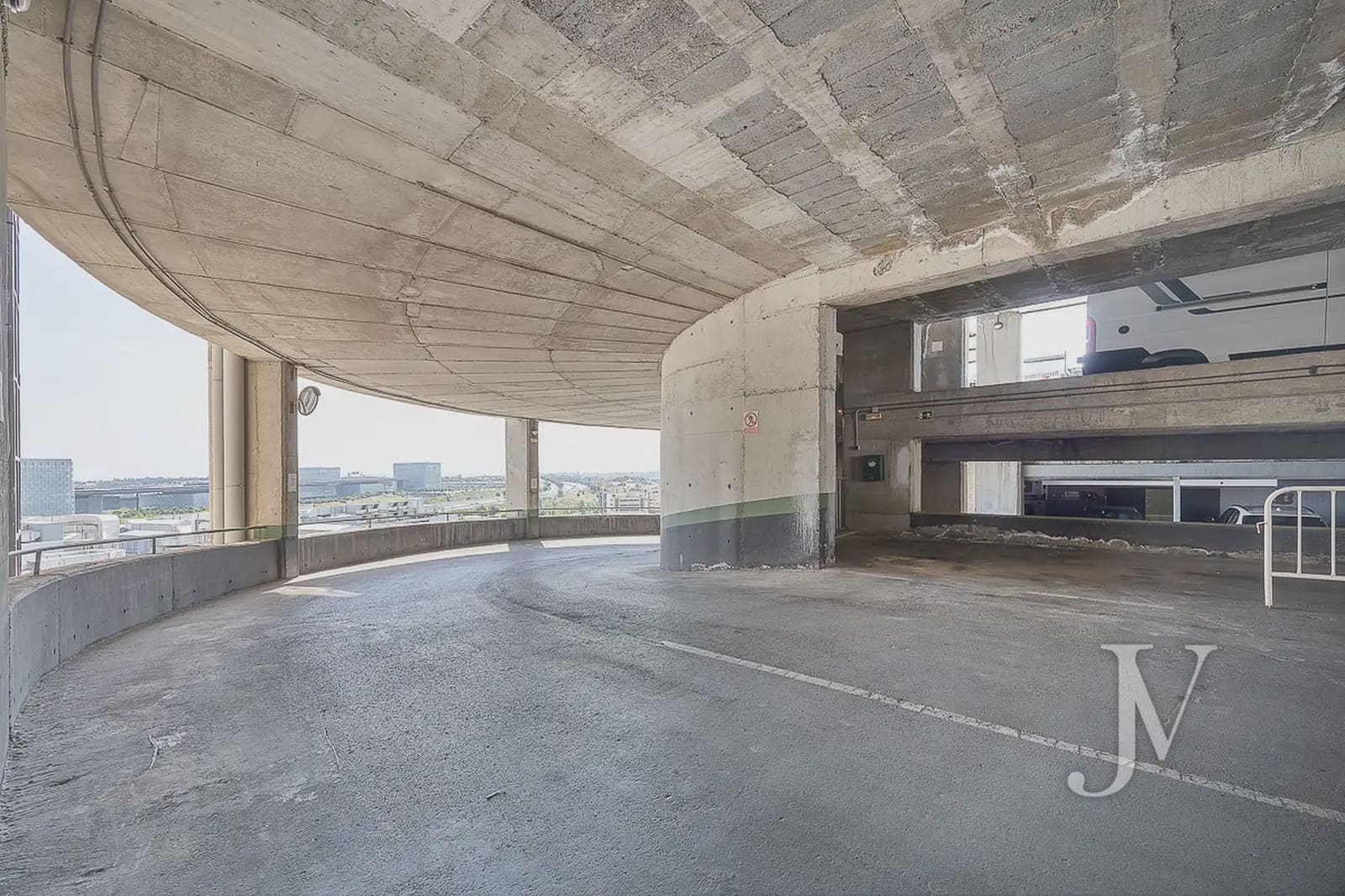 Kontor til salg i Madrid by med garage - € 999.000 (Ref: 9965619)