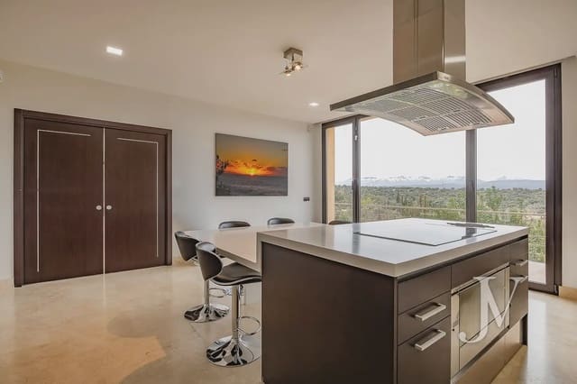 5 soverom Villa til salgs i San Sebastián de los Reyes med svømmebasseng garasje - € 3 250 000 (Ref: 9965623)
