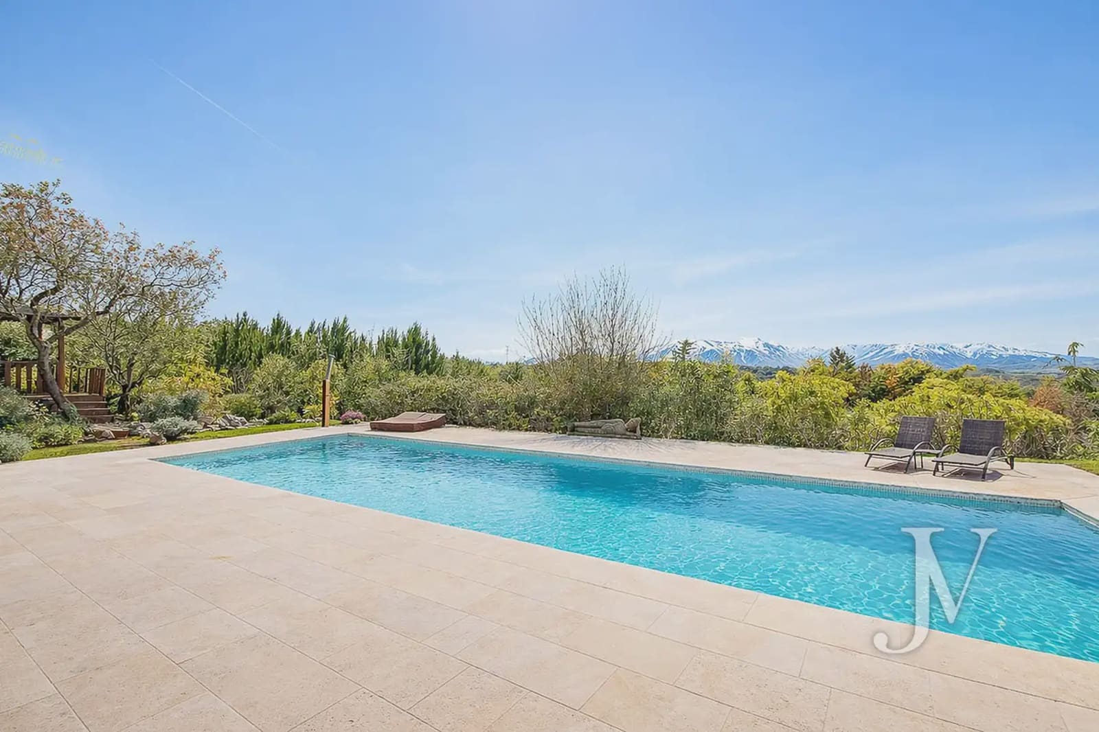 5 soverom Villa til salgs i San Sebastian de los Reyes med svømmebasseng garasje - € 3 250 000 (Ref: 9965623)
