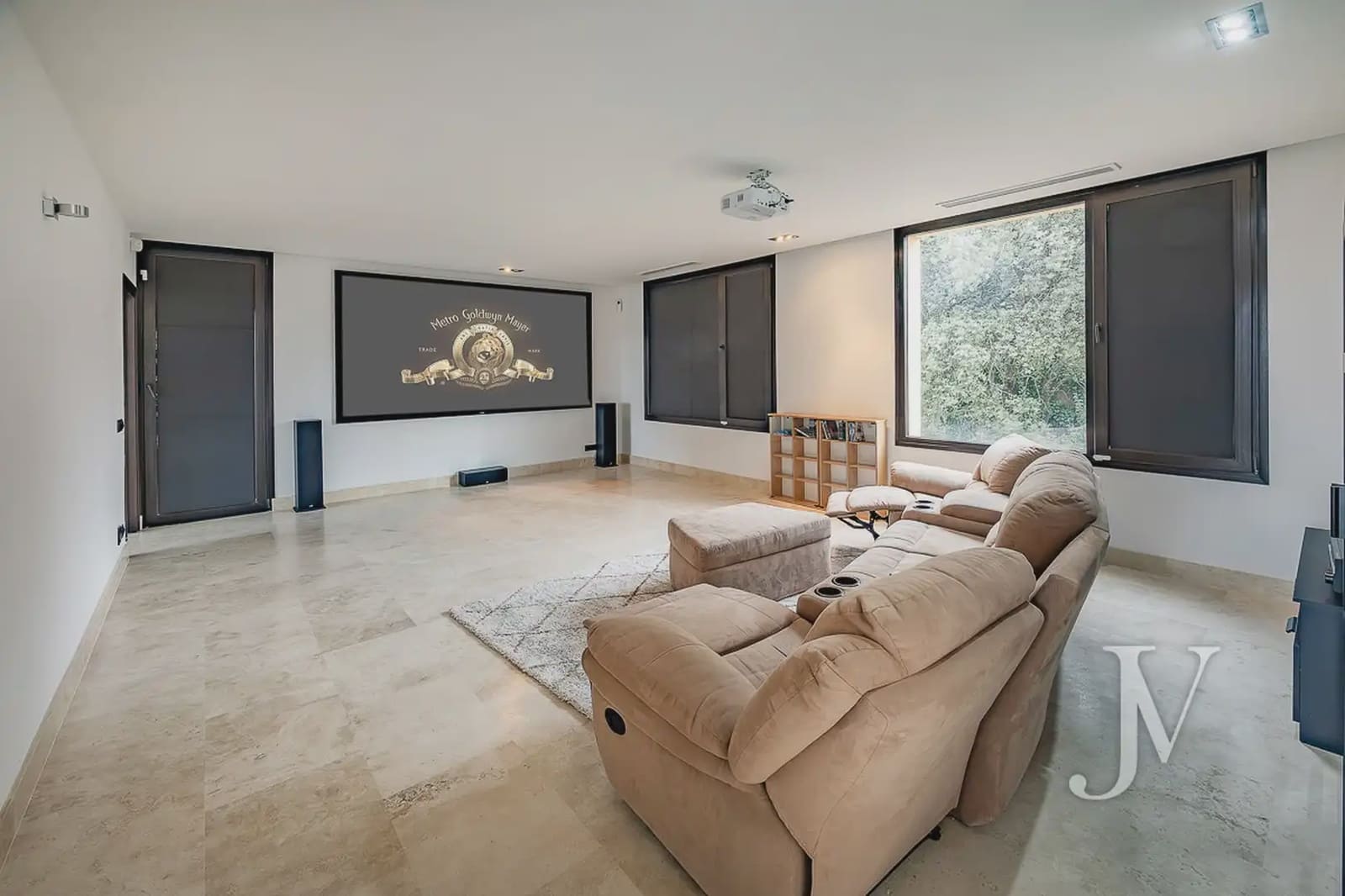 5 soverom Villa til salgs i San Sebastian de los Reyes med svømmebasseng garasje - € 3 250 000 (Ref: 9965623)