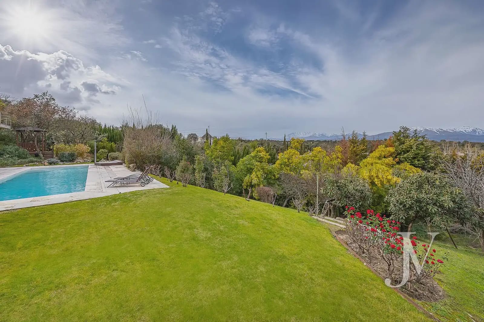 5 soverom Villa til salgs i San Sebastian de los Reyes med svømmebasseng garasje - € 3 250 000 (Ref: 9965623)