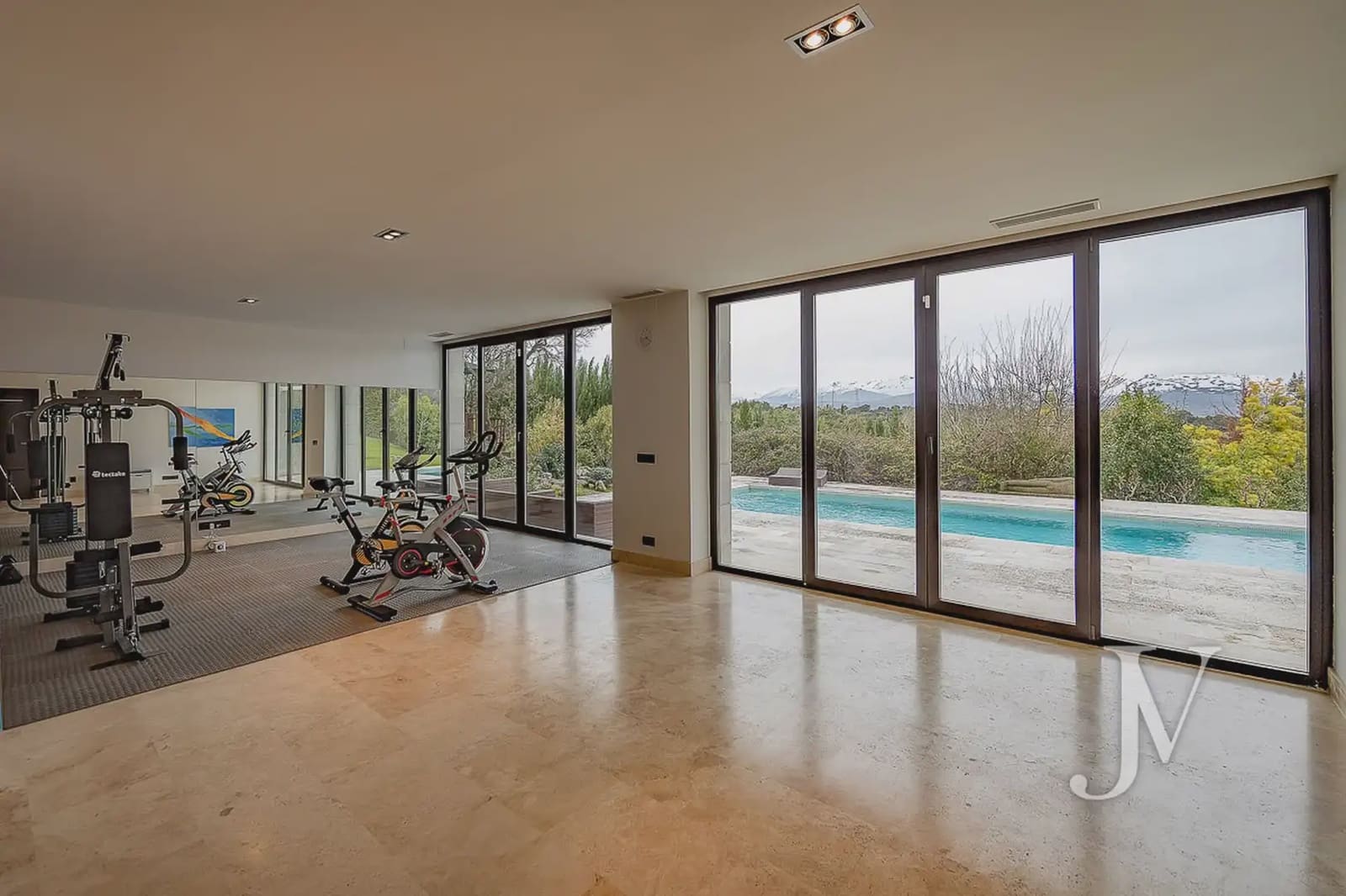 5 soverom Villa til salgs i San Sebastian de los Reyes med svømmebasseng garasje - € 3 250 000 (Ref: 9965623)
