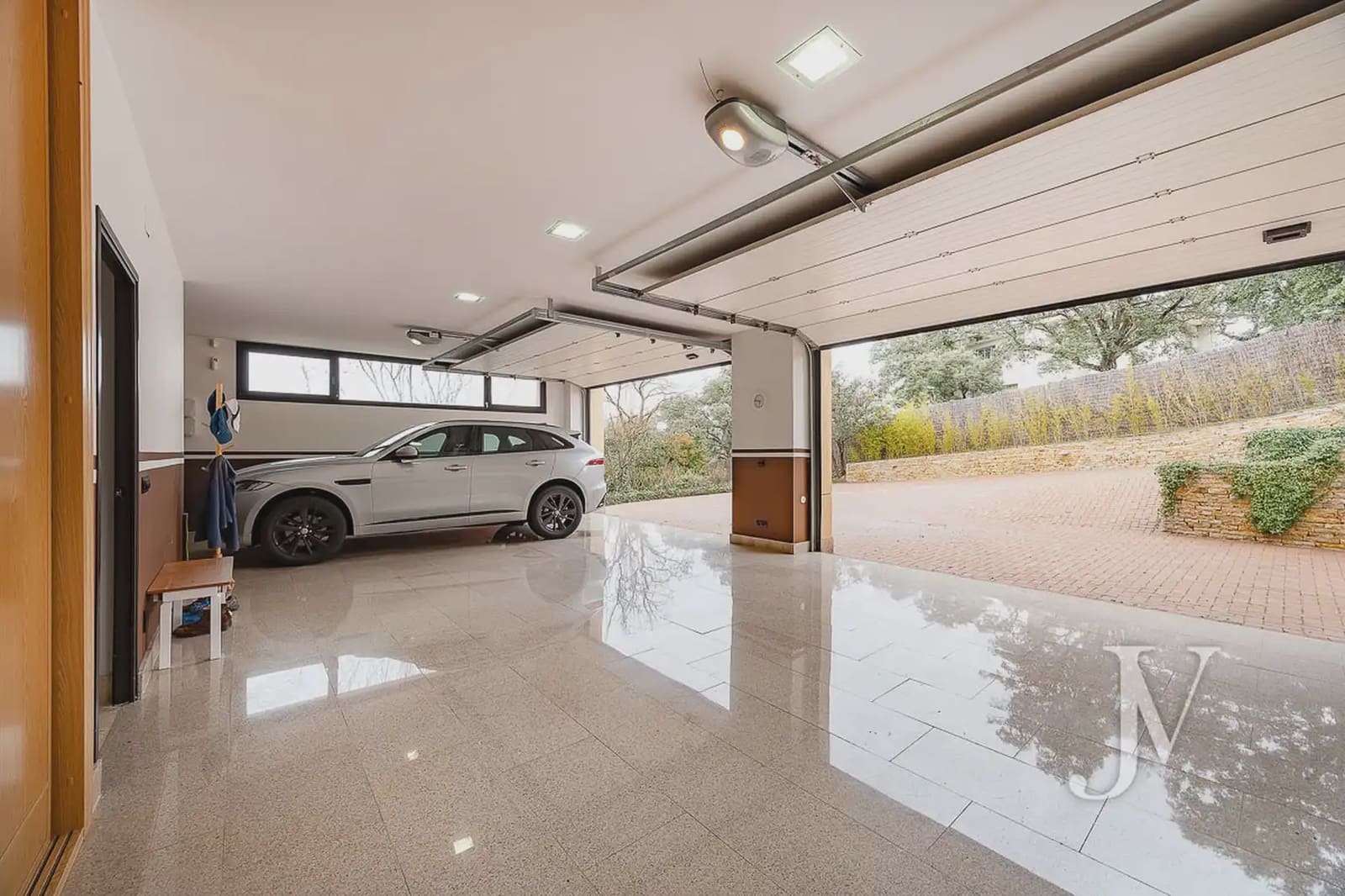 5 soverom Villa til salgs i San Sebastian de los Reyes med svømmebasseng garasje - € 3 250 000 (Ref: 9965623)