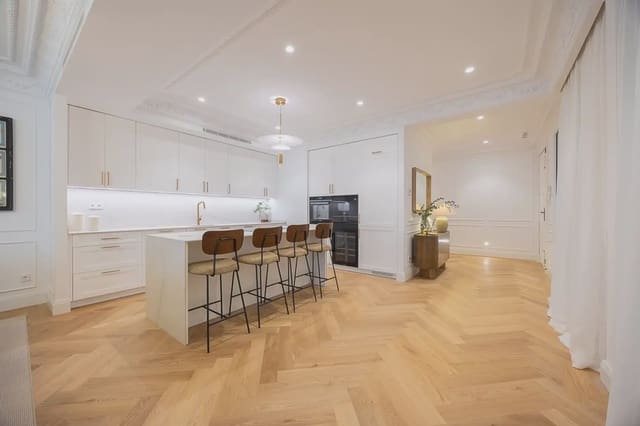 4 soverom Leilighet til salgs i Castellana, Madrid by - € 3 800 000 (Ref: 9965624)