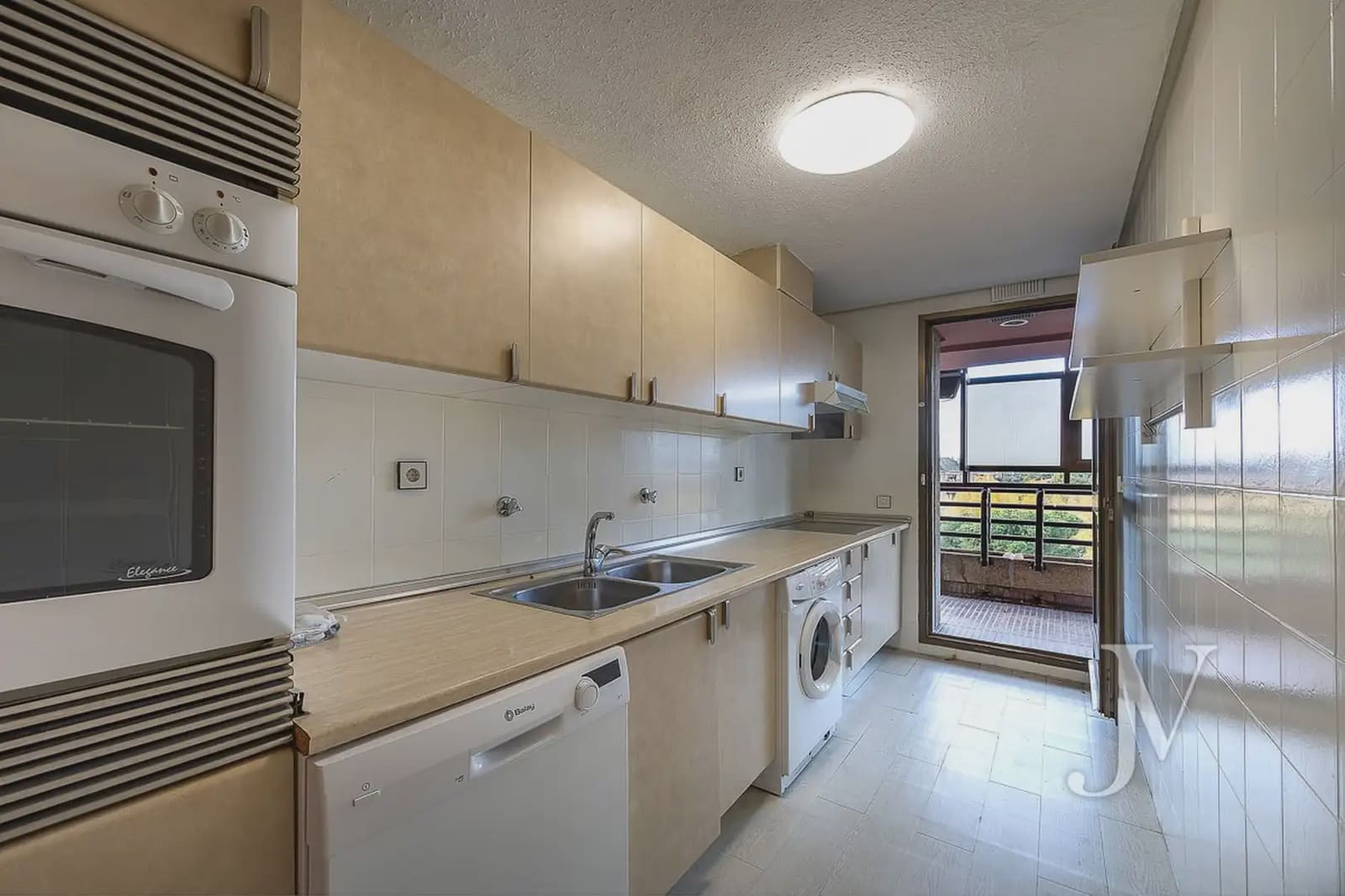 3 slaapkamer Flat te koop in Madrid stad met zwembad - € 849.000 (Ref: 9965627)