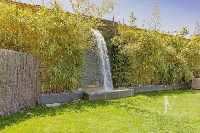 6 sypialnia Dom blizniak na sprzedaż w Pozuelo de Alarcón z basenem garażem - 3 790 000 € (Ref: 9965629)
