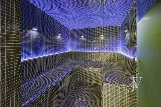 6 sypialnia Dom blizniak na sprzedaż w Pozuelo de Alarcón z basenem garażem - 3 790 000 € (Ref: 9965629)