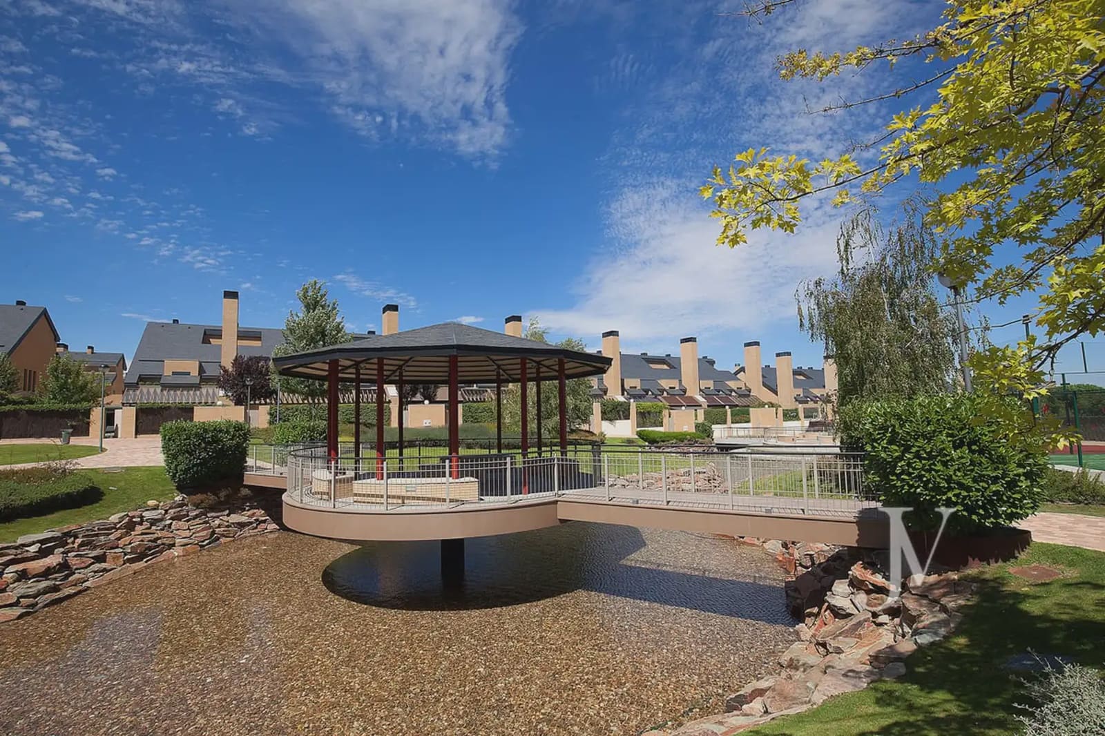 6 bedroom Semi-detached Villa for sale in Pozuelo de Alarcon with pool garage - € 3,790,000 (Ref: 9965629)
