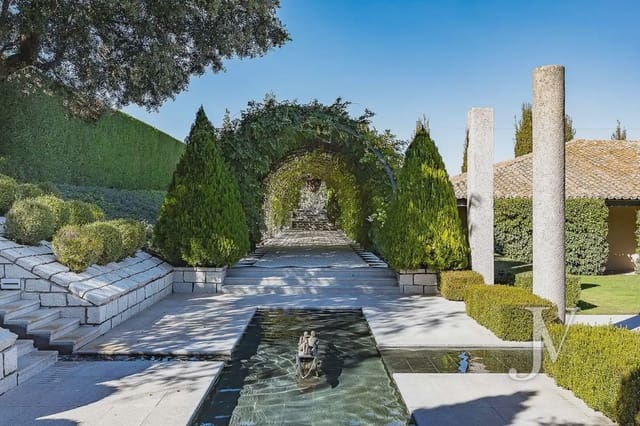 Finka/Dom wiejski na sprzedaż w Boadilla del Monte - 7 900 000 € (Ref: 9965630)