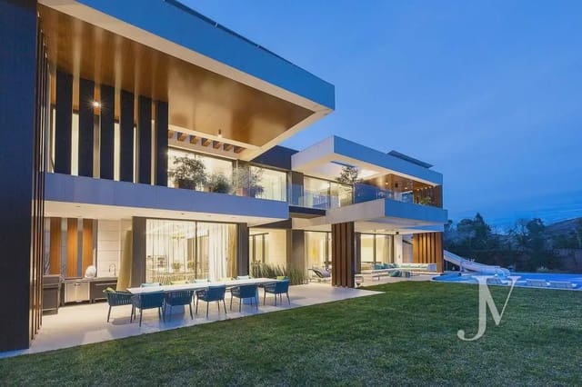 6 soveværelse Villa til salg i Piovera, Madrid by med swimmingpool garage - € 6.800.000 (Ref: 9965631)