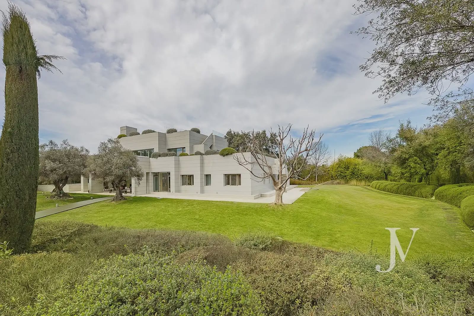 7 soverom Villa til salgs i Pozuelo de Alarcon med svømmebasseng garasje - € 14 500 000 (Ref: 9965633)