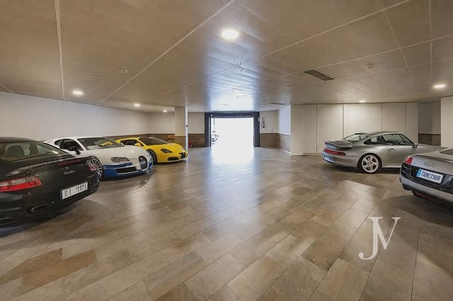 7 soverom Villa til salgs i Pozuelo de Alarcón med svømmebasseng garasje - € 14 500 000 (Ref: 9965633)