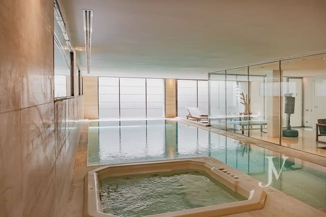 7 soverom Villa til salgs i Pozuelo de Alarcón med svømmebasseng garasje - € 14 500 000 (Ref: 9965633)