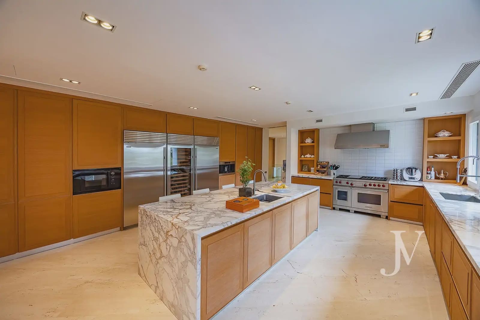 7 soverom Villa til salgs i Pozuelo de Alarcon med svømmebasseng garasje - € 14 500 000 (Ref: 9965633)