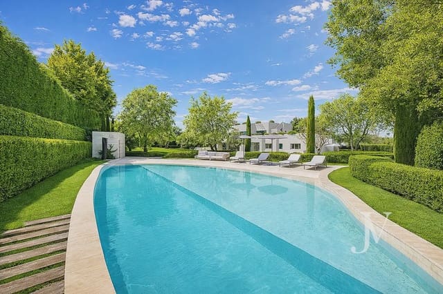 7 soverom Villa til salgs i Pozuelo de Alarcón med svømmebasseng garasje - € 14 500 000 (Ref: 9965633)