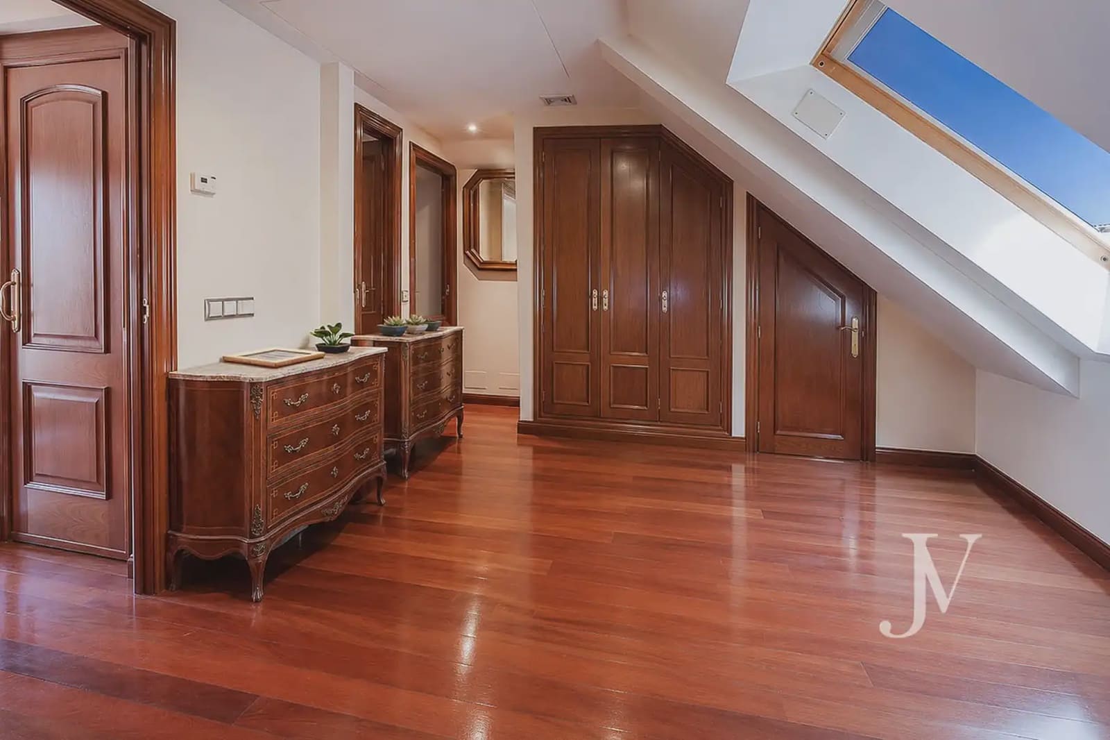 6 soveværelse Villa til salg i Madrid by med swimmingpool garage - € 5.300.000 (Ref: 9965635)