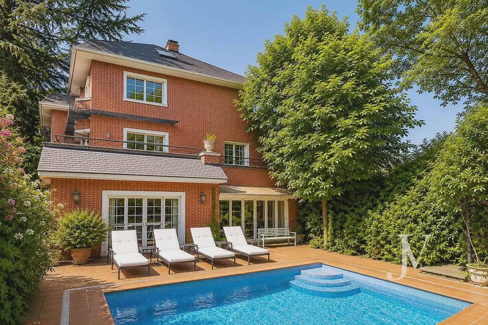 6 soveværelse Villa til salg i Madrid by med swimmingpool garage - € 5.300.000 (Ref: 9965635)