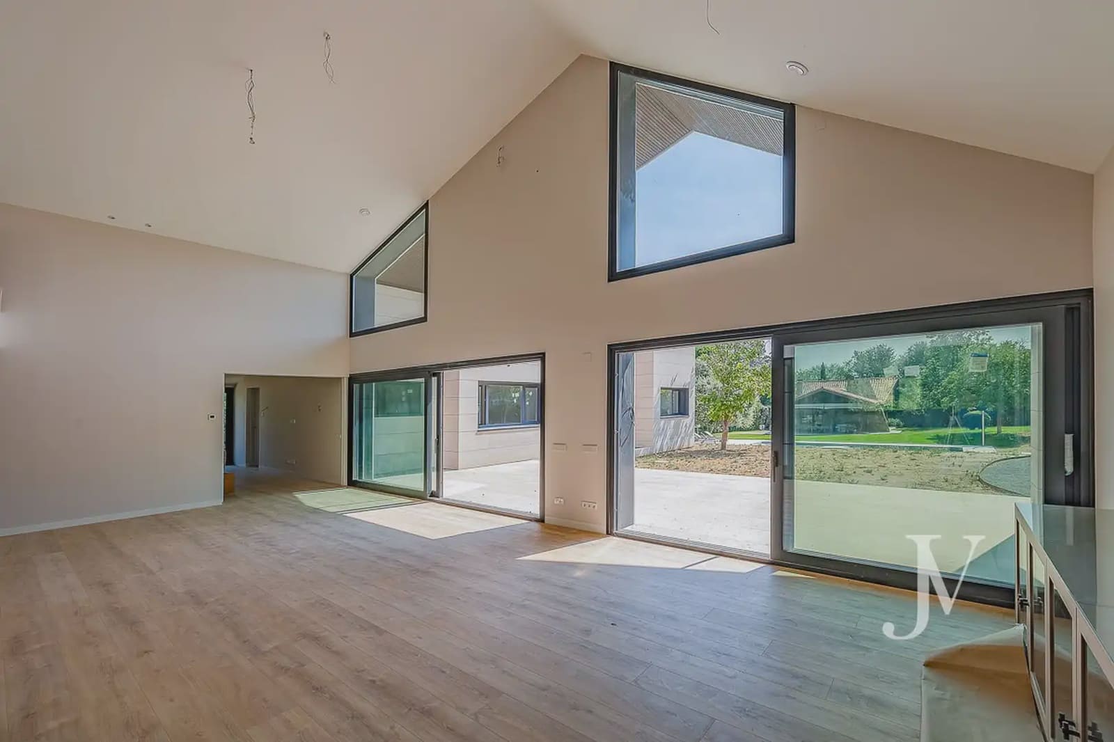 7 quarto Moradia para venda em Pozuelo de Alarcon com piscina garagem - 4 200 000 € (Ref: 9965636)