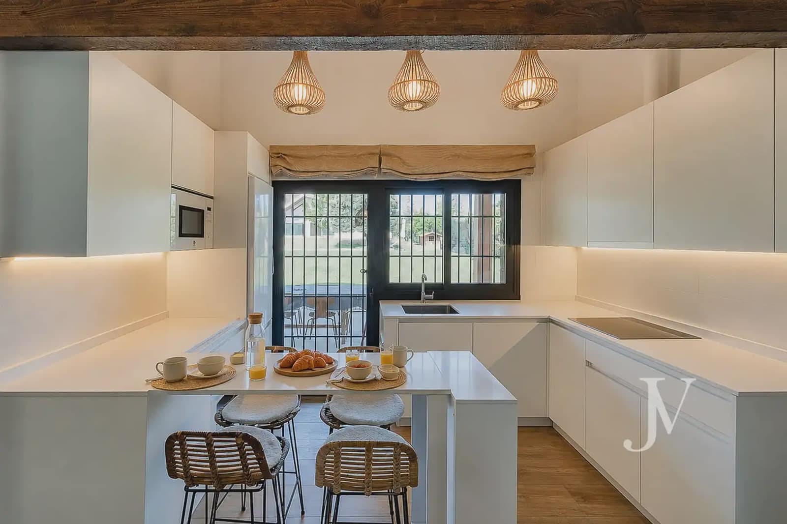 7 quarto Moradia para venda em Pozuelo de Alarcon com piscina garagem - 4 200 000 € (Ref: 9965636)