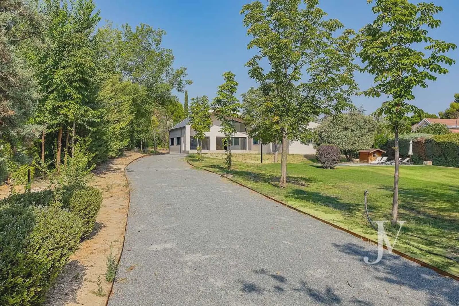 7 quarto Moradia para venda em Pozuelo de Alarcon com piscina garagem - 4 200 000 € (Ref: 9965636)