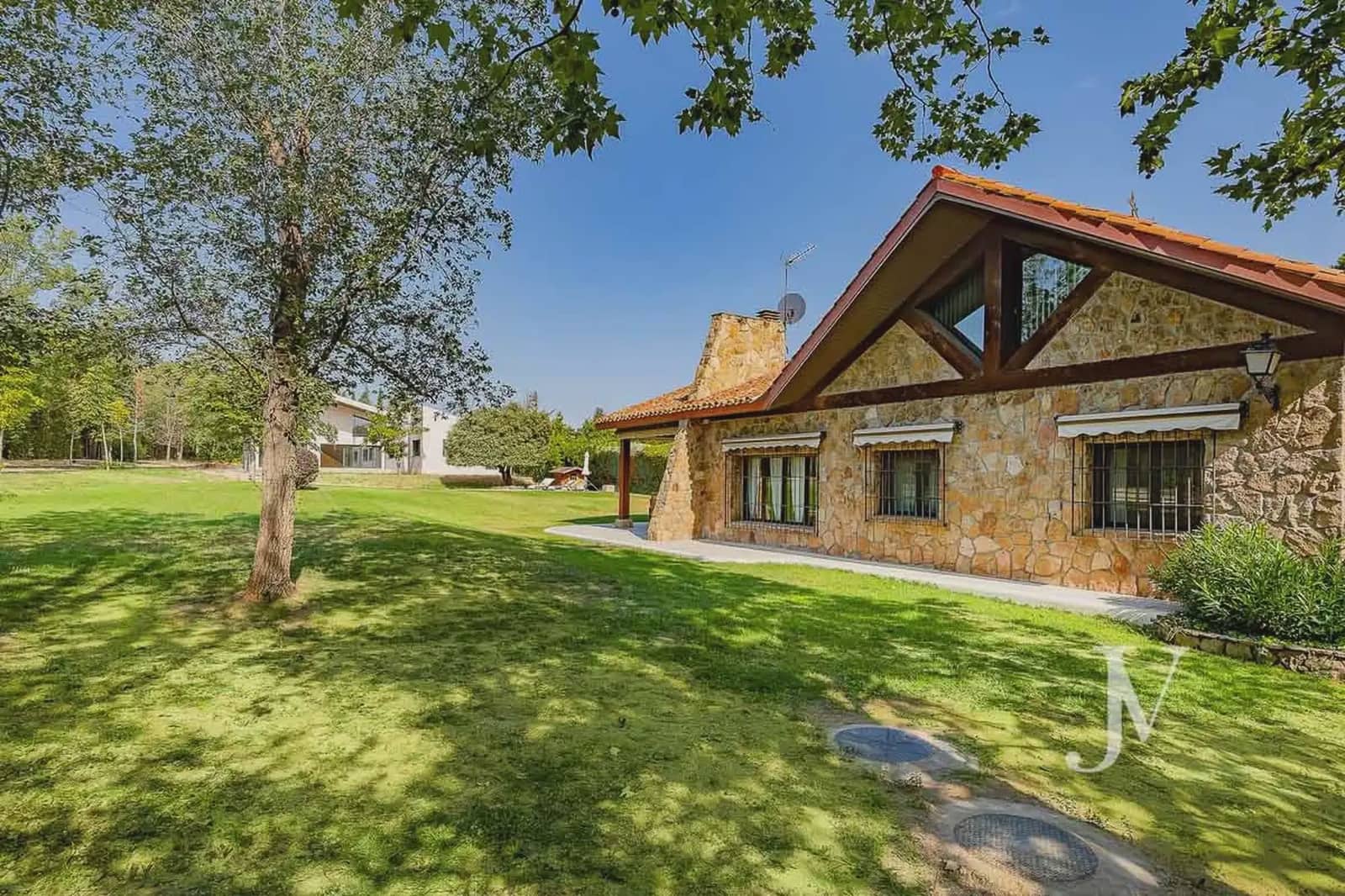 7 quarto Moradia para venda em Pozuelo de Alarcon com piscina garagem - 4 200 000 € (Ref: 9965636)