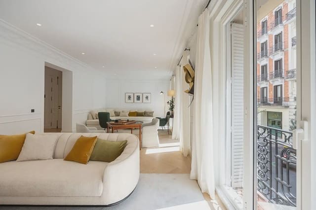 3 soveværelse Lejlighed til salg i Recoletos, Madrid by - € 8.100.000 (Ref: 9965640)