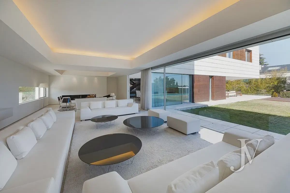 9 sovrum Villa till salu i Madrid stad med pool garage - 7 500 000 € (Ref: 9965642)