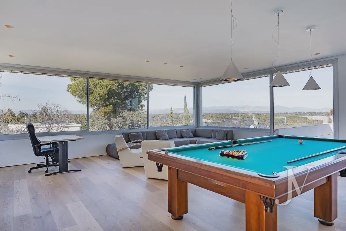 9 sovrum Villa till salu i Madrid stad med pool garage - 7 500 000 € (Ref: 9965642)