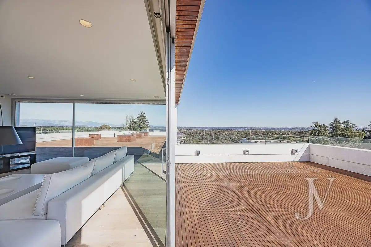 9 sovrum Villa till salu i Madrid stad med pool garage - 7 500 000 € (Ref: 9965642)
