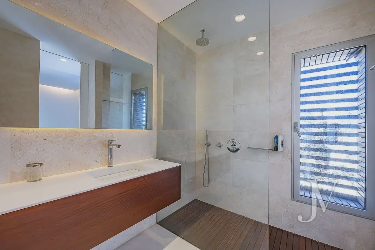 9 sovrum Villa till salu i Madrid stad med pool garage - 7 500 000 € (Ref: 9965642)