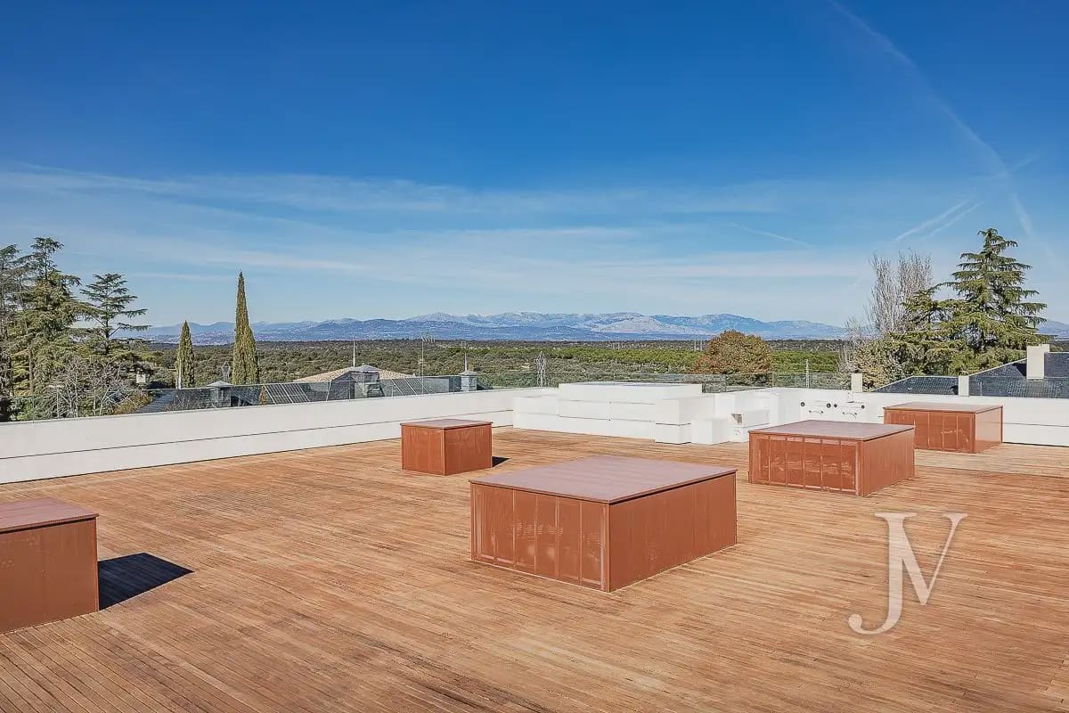 9 sovrum Villa till salu i Madrid stad med pool garage - 7 500 000 € (Ref: 9965642)