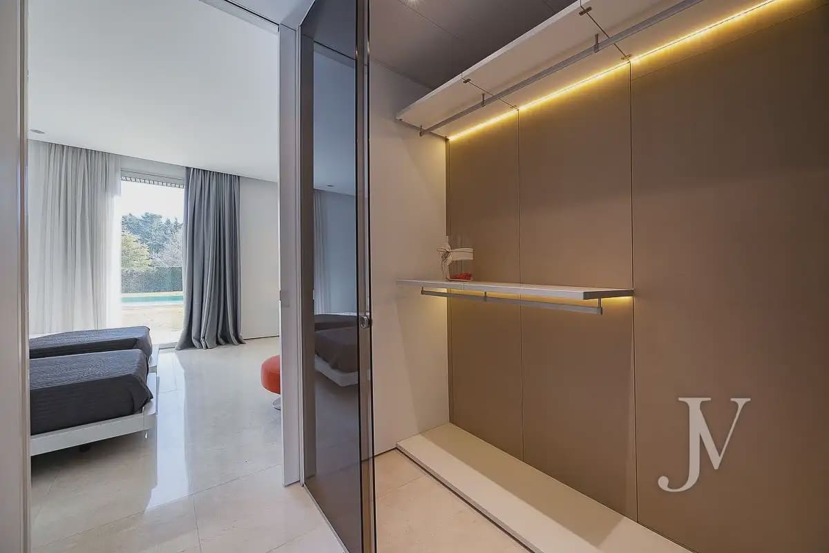 9 sovrum Villa till salu i Madrid stad med pool garage - 7 500 000 € (Ref: 9965642)