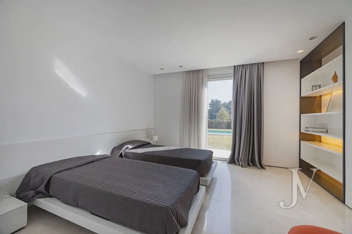 9 sovrum Villa till salu i Madrid stad med pool garage - 7 500 000 € (Ref: 9965642)