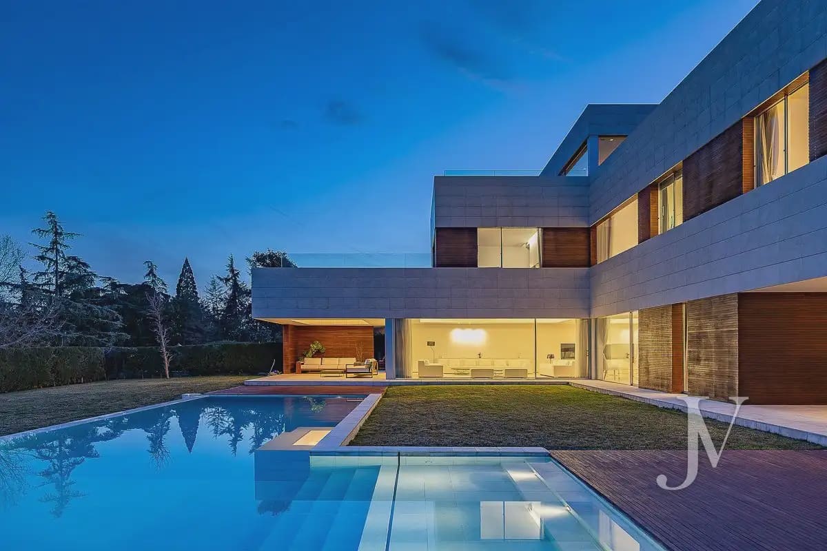 9 sovrum Villa till salu i Madrid stad med pool garage - 7 500 000 € (Ref: 9965642)