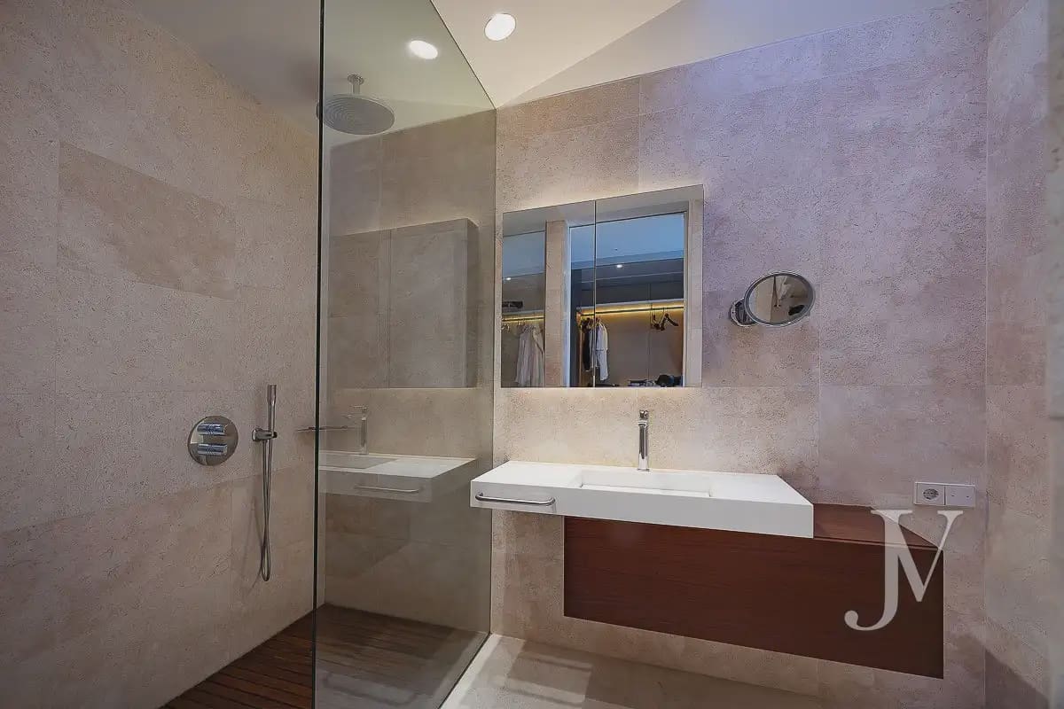 9 sovrum Villa till salu i Madrid stad med pool garage - 7 500 000 € (Ref: 9965642)