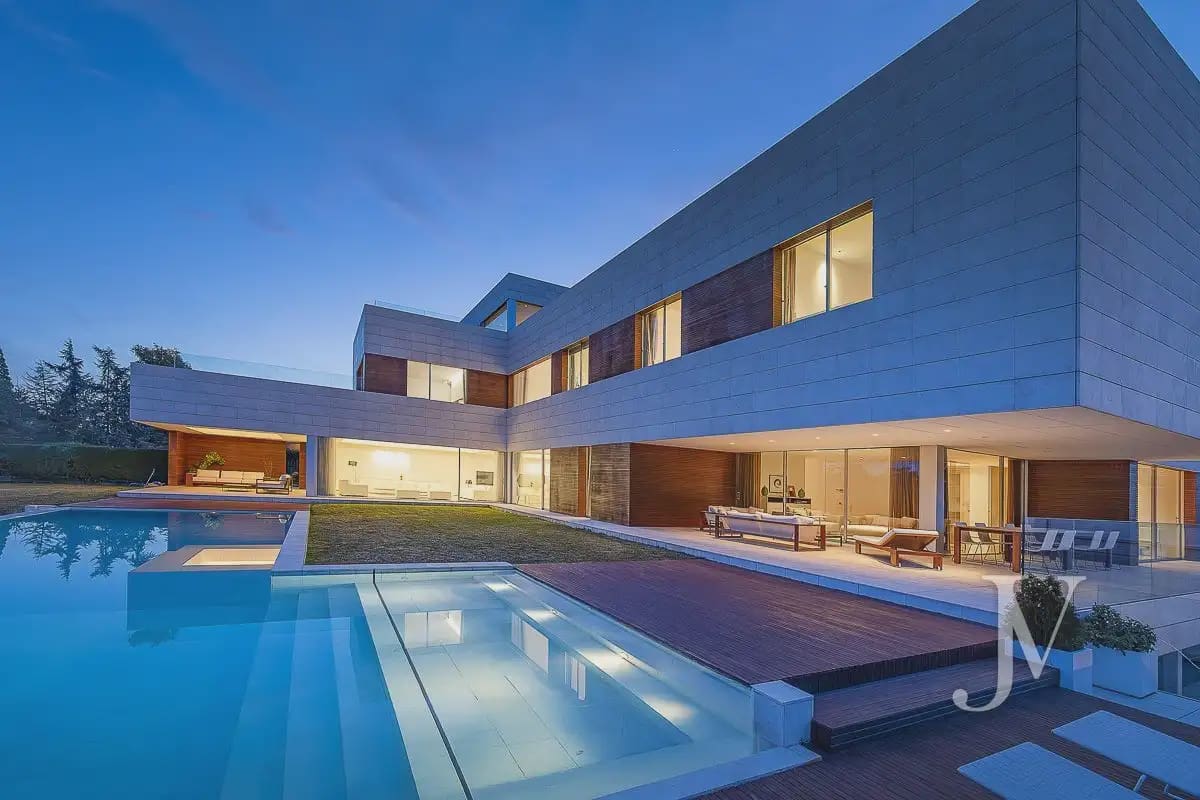 9 sovrum Villa till salu i Madrid stad med pool garage - 7 500 000 € (Ref: 9965642)