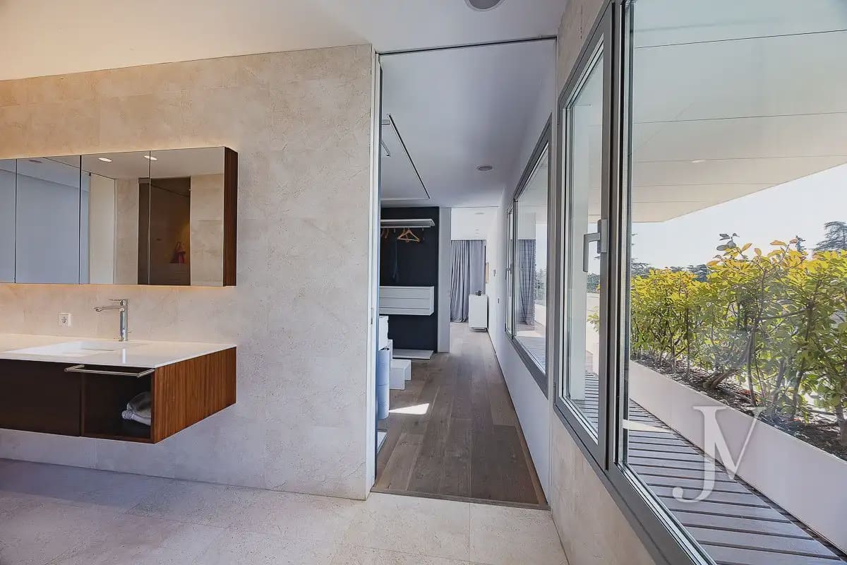 9 sovrum Villa till salu i Madrid stad med pool garage - 7 500 000 € (Ref: 9965642)