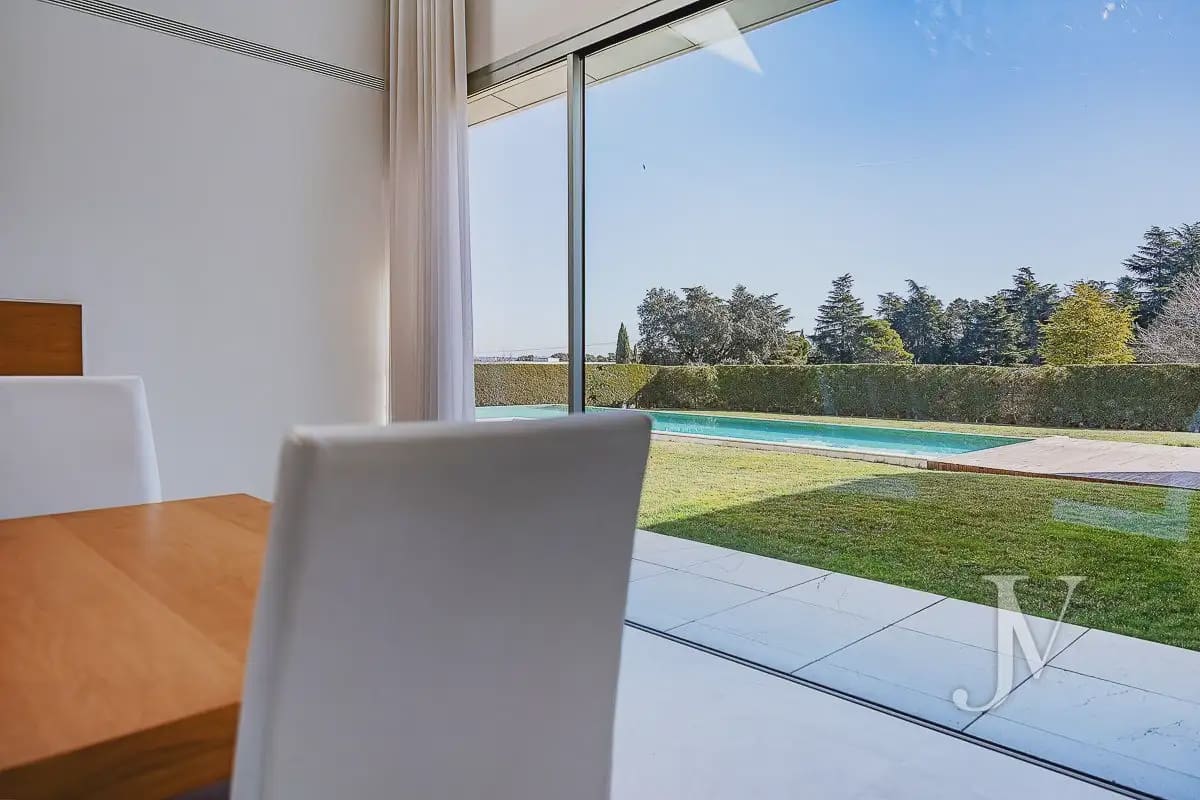 9 sovrum Villa till salu i Madrid stad med pool garage - 7 500 000 € (Ref: 9965642)