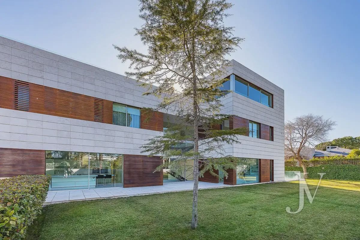 9 sovrum Villa till salu i Madrid stad med pool garage - 7 500 000 € (Ref: 9965642)