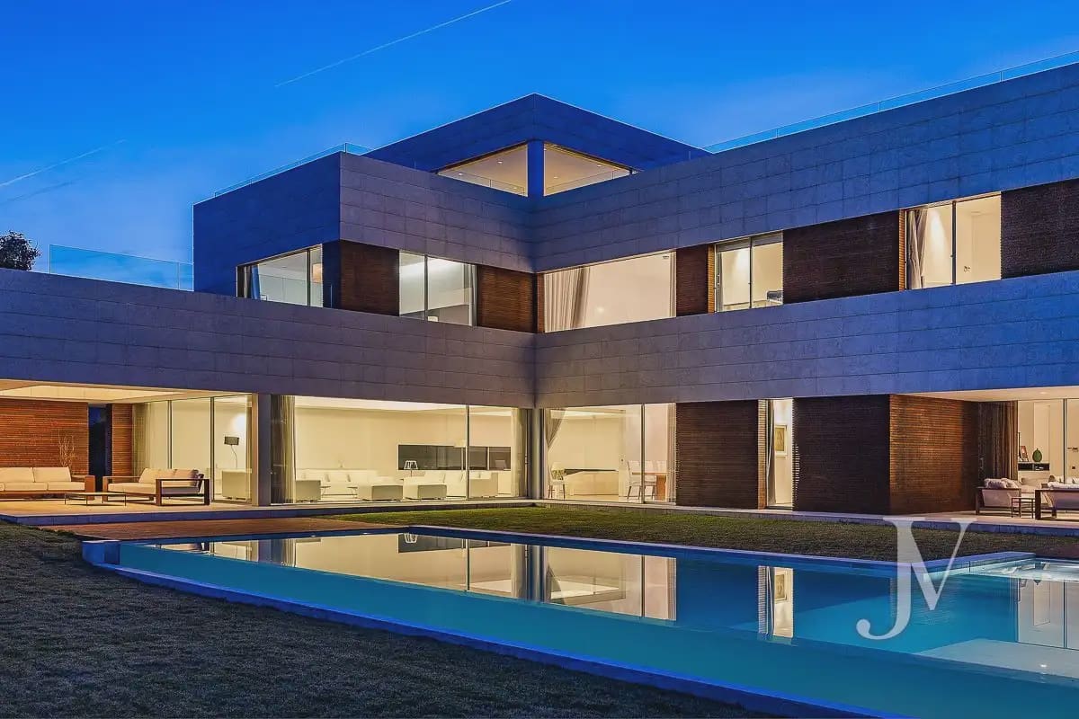 9 sovrum Villa till salu i Madrid stad med pool garage - 7 500 000 € (Ref: 9965642)