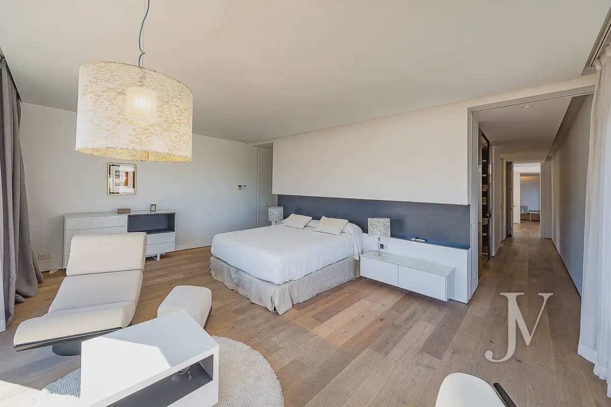 9 sovrum Villa till salu i Madrid stad med pool garage - 7 500 000 € (Ref: 9965642)