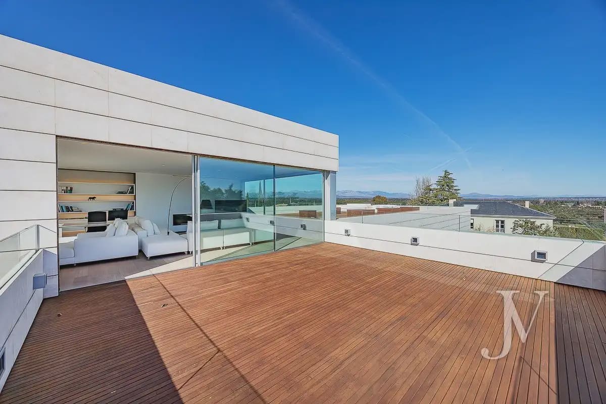 9 sovrum Villa till salu i Madrid stad med pool garage - 7 500 000 € (Ref: 9965642)