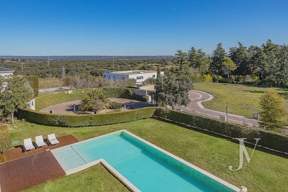 9 sovrum Villa till salu i Madrid stad med pool garage - 7 500 000 € (Ref: 9965642)
