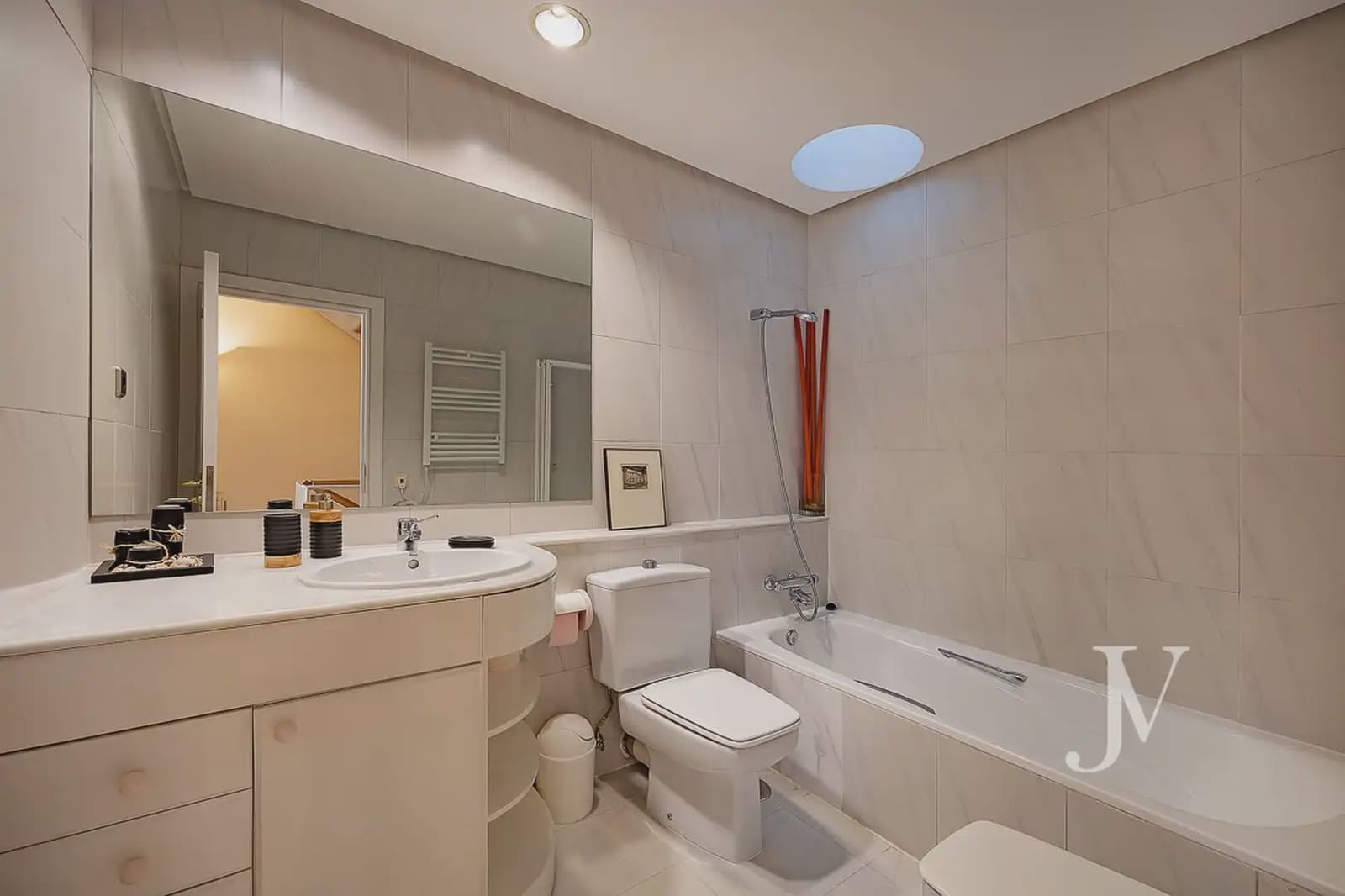 5 quarto Moradia Geminada para arrendar em Madrid cidade com piscina garagem - 4 900 € (Ref: 9965643)