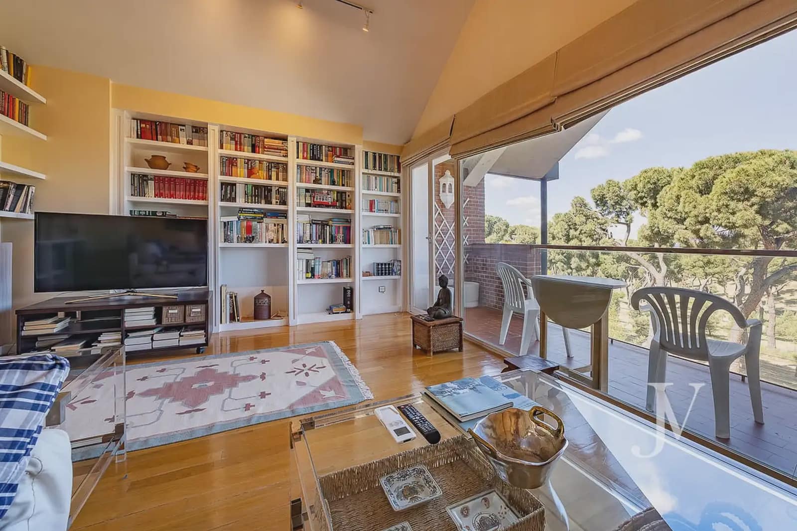5 quarto Moradia Geminada para arrendar em Madrid cidade com piscina garagem - 4 900 € (Ref: 9965643)