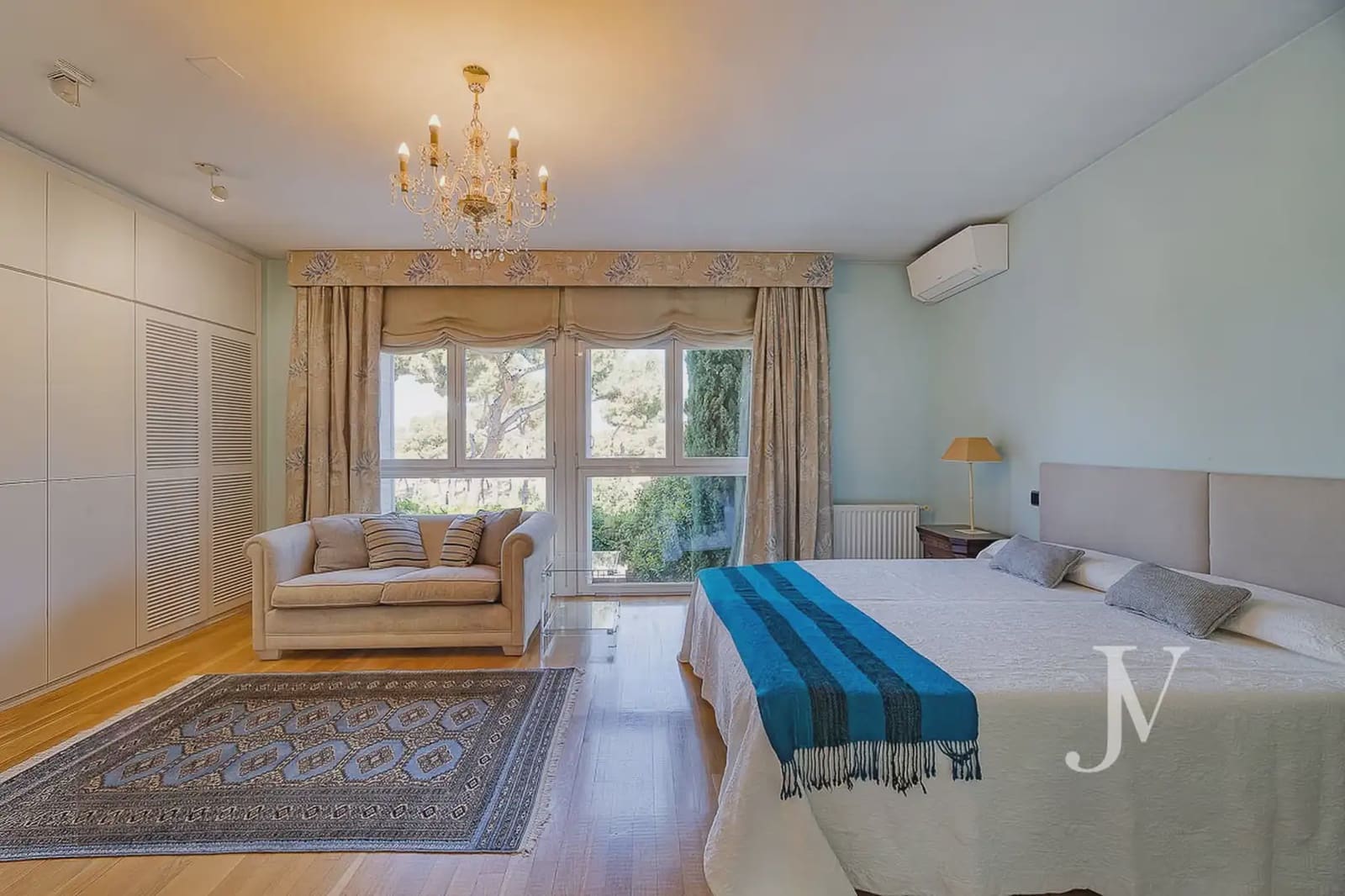5 quarto Moradia Geminada para arrendar em Madrid cidade com piscina garagem - 4 900 € (Ref: 9965643)